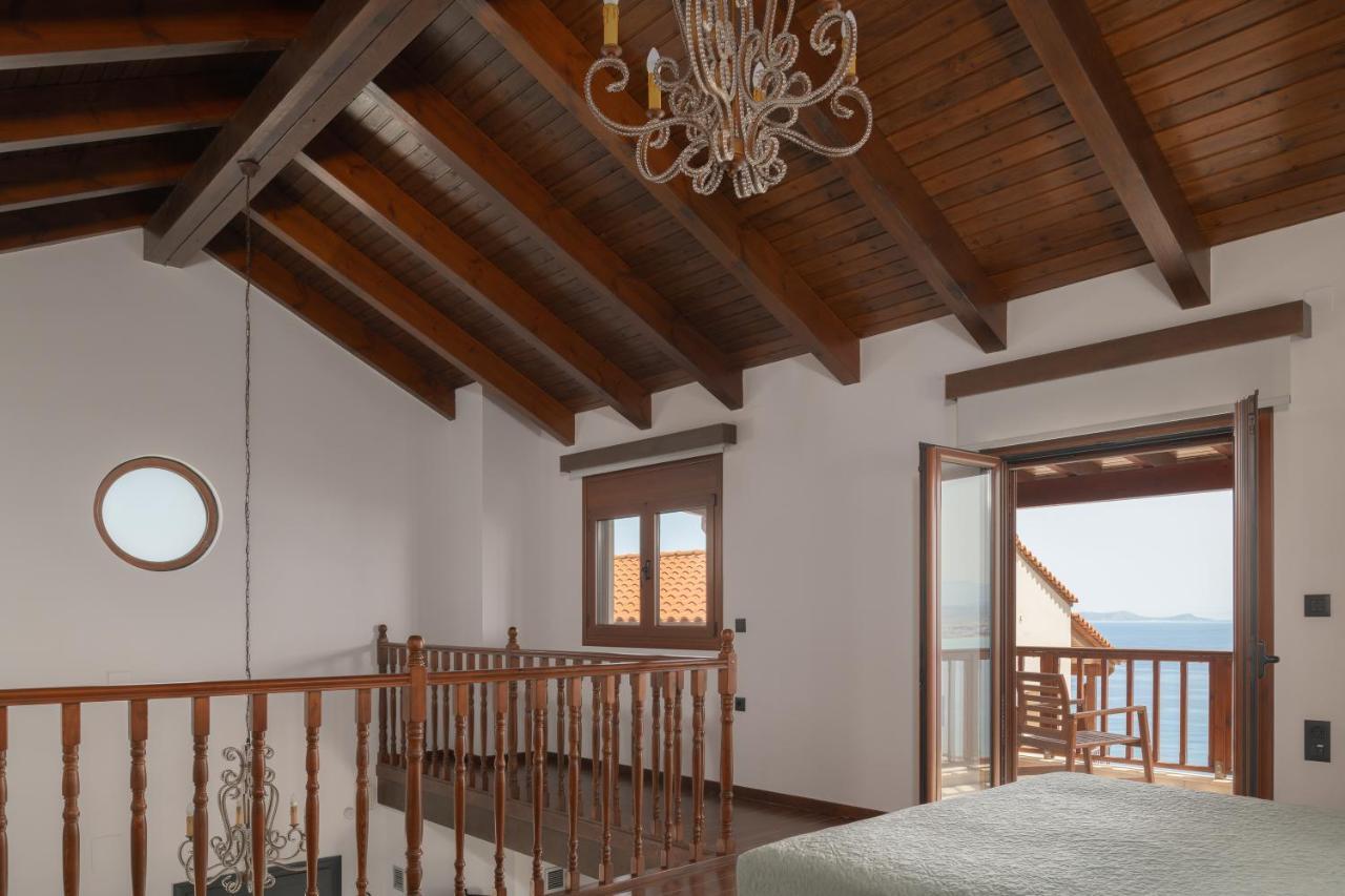 Manificus Villas, Designed For Togetherness, By Thinkvilla Palaiokastro (Crete)