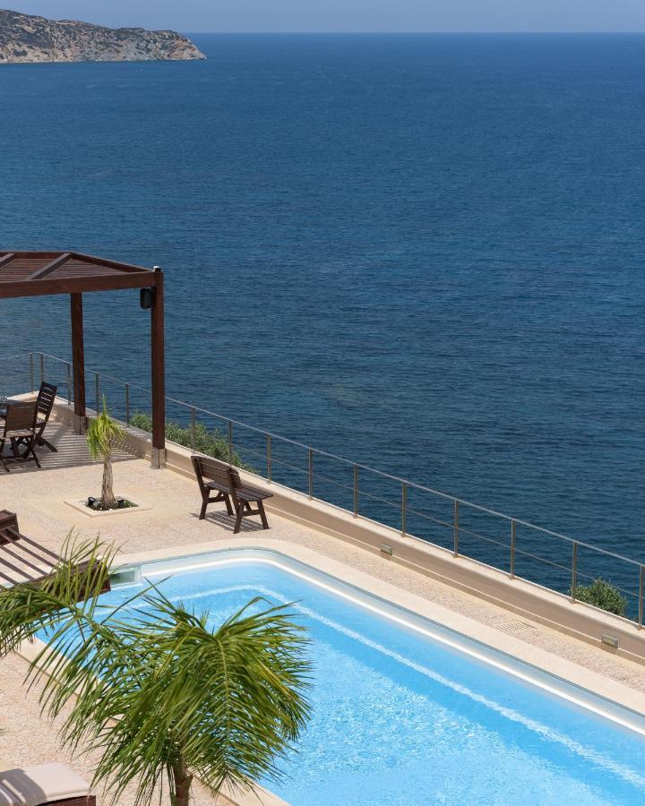 Manificus Villas, Designed For Togetherness, By Thinkvilla Villa