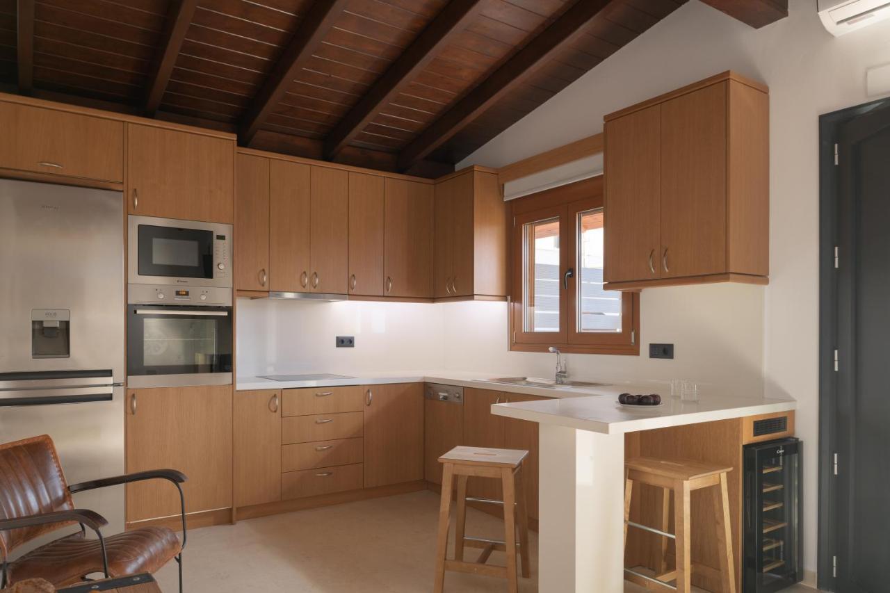 Manificus Villas, Designed For Togetherness, By Thinkvilla Villa Palaiokastro (Crete)